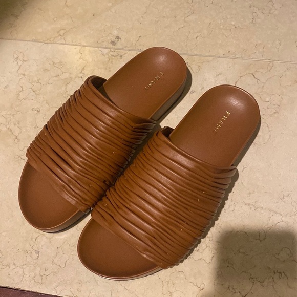 Le Reese Slide - Picture 3 of 4